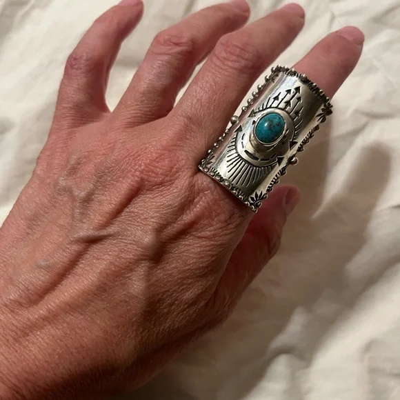 Spell turquoise shield ring - Picture 1 of 2